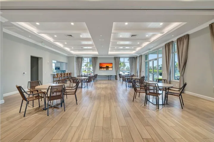 CLUBHOUSE SOCIAL & MEETING ROOM