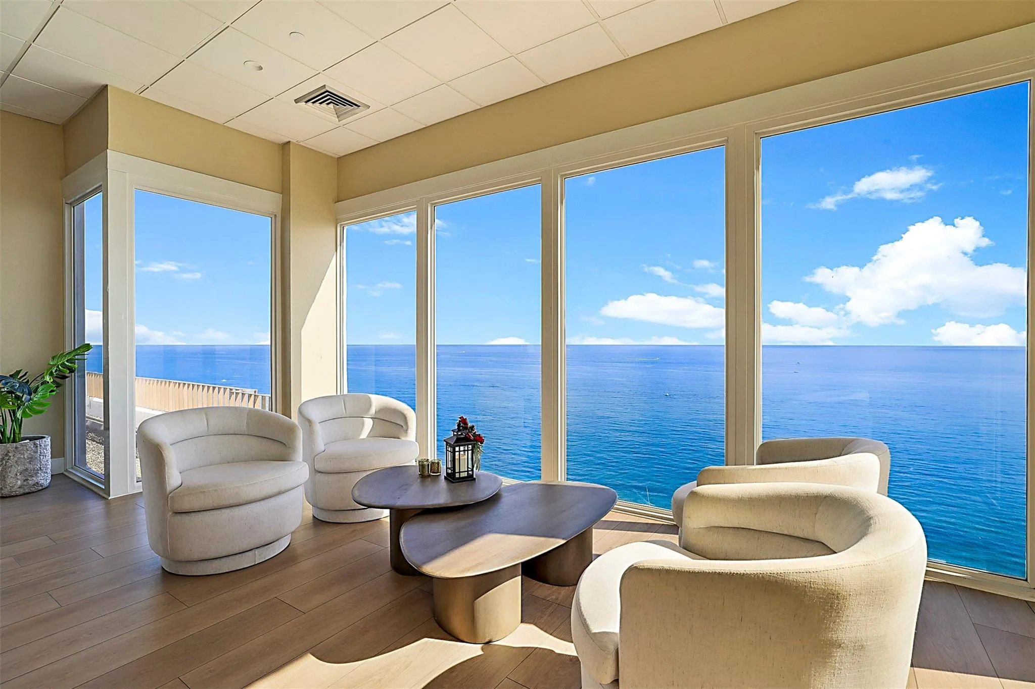 Party room on top floor