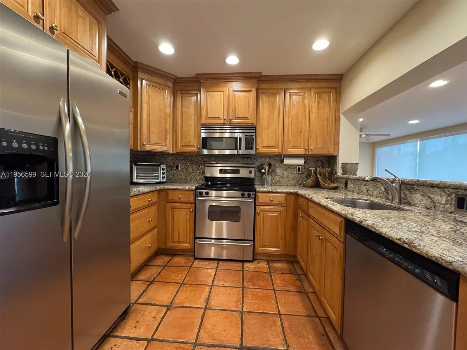 Property photo 25