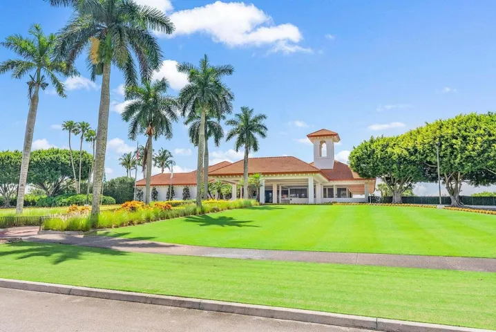 Breakers West Clubhouse 2023