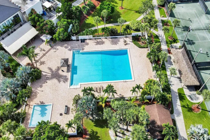 Mayacoo Pool aerial