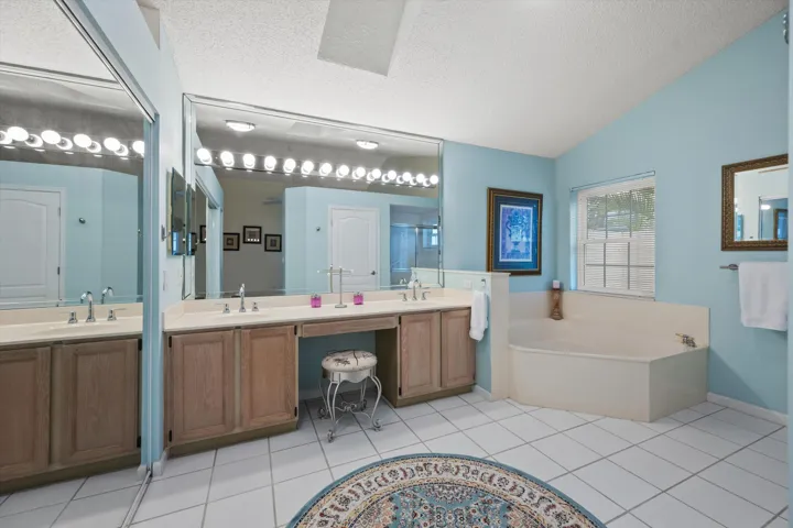 Plus separate shower