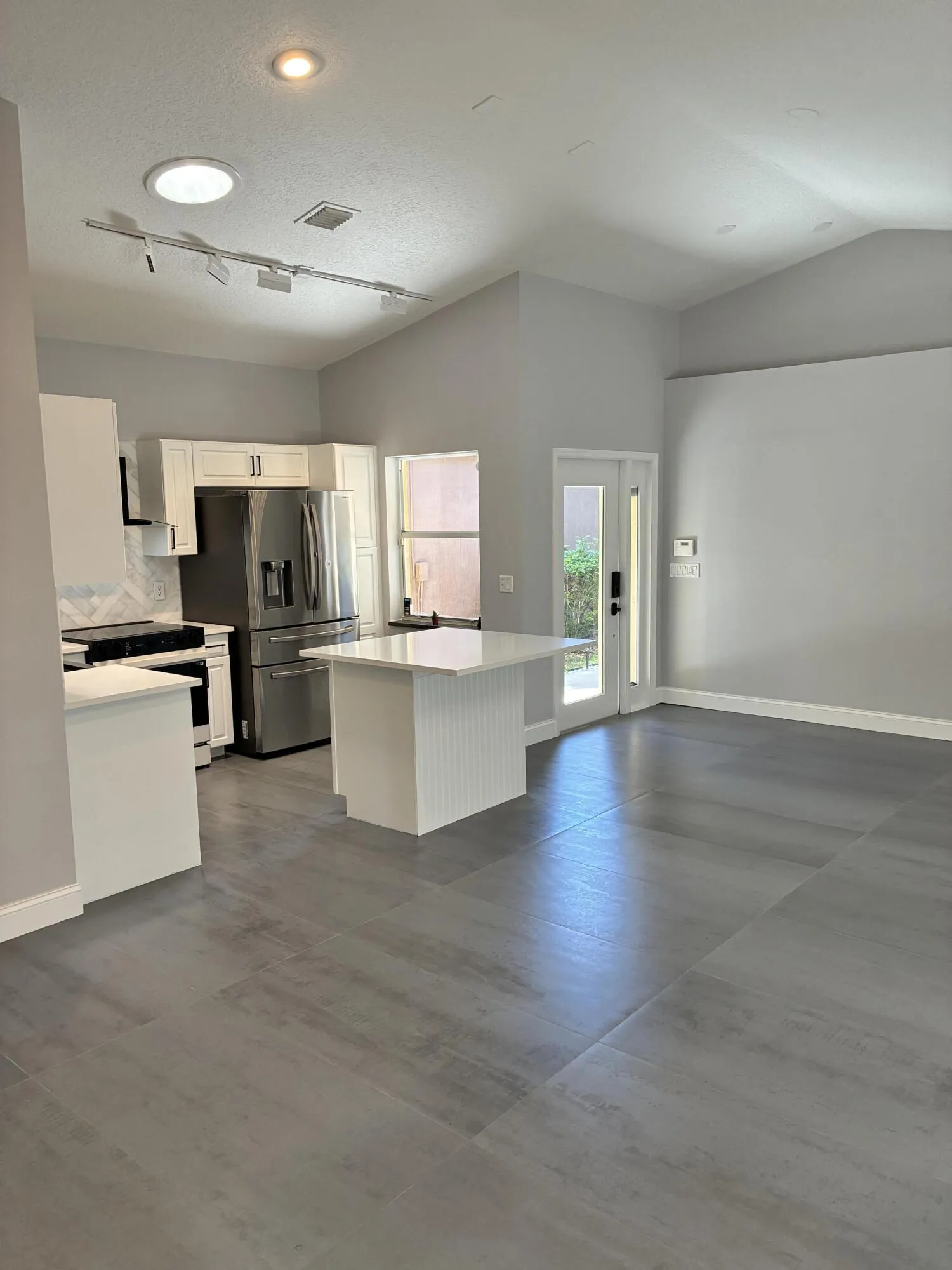 Property photo 63