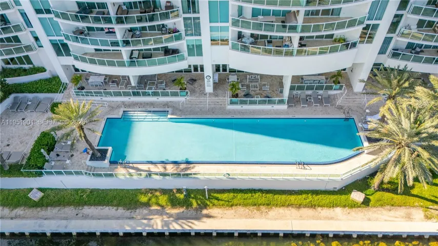 Lap Pool, Club House, Tennis, Spa, Gym Restaurant, Handball and More.
