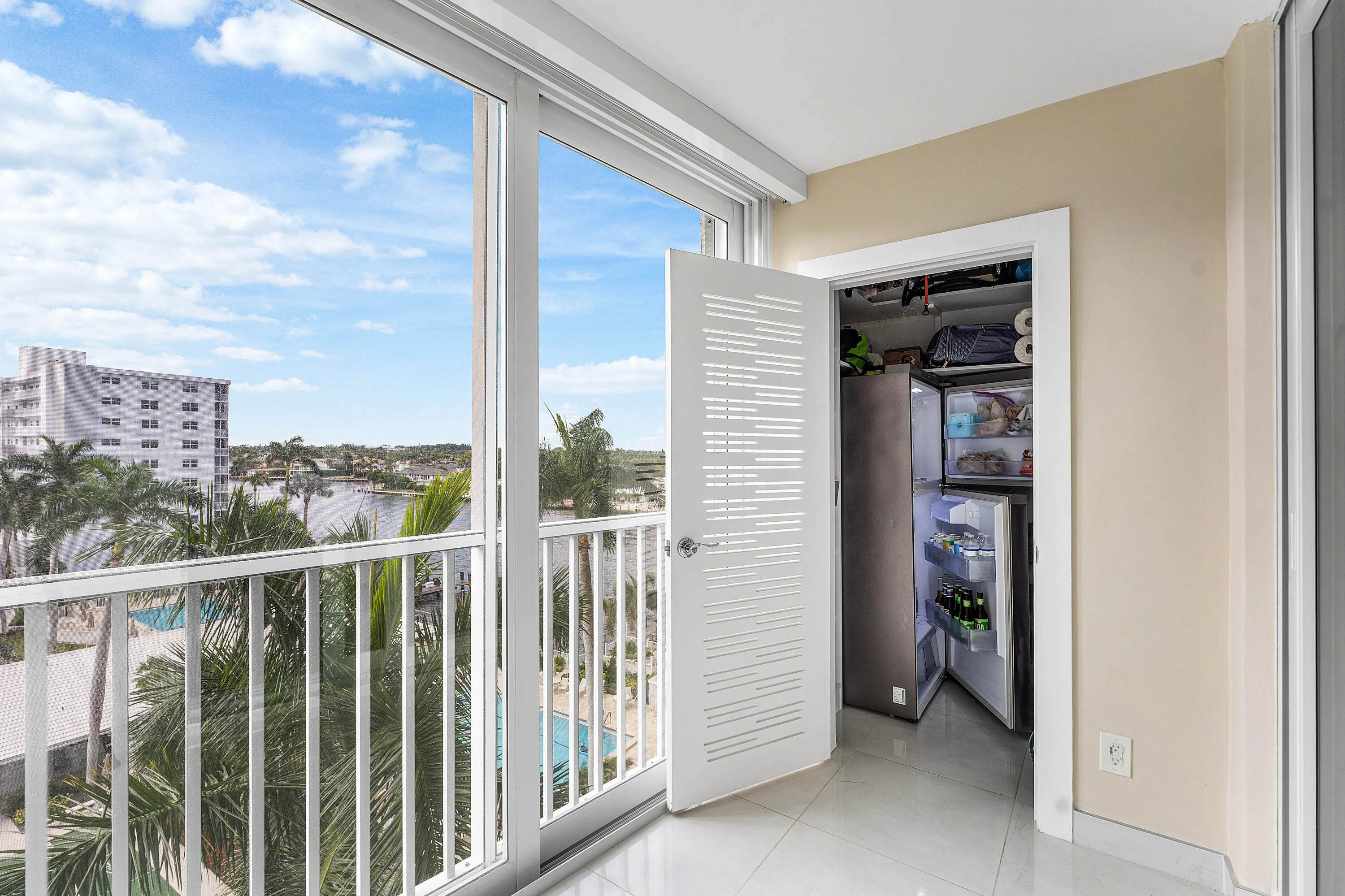 007-3212SouthOceanBoulevard-706A-Highlan