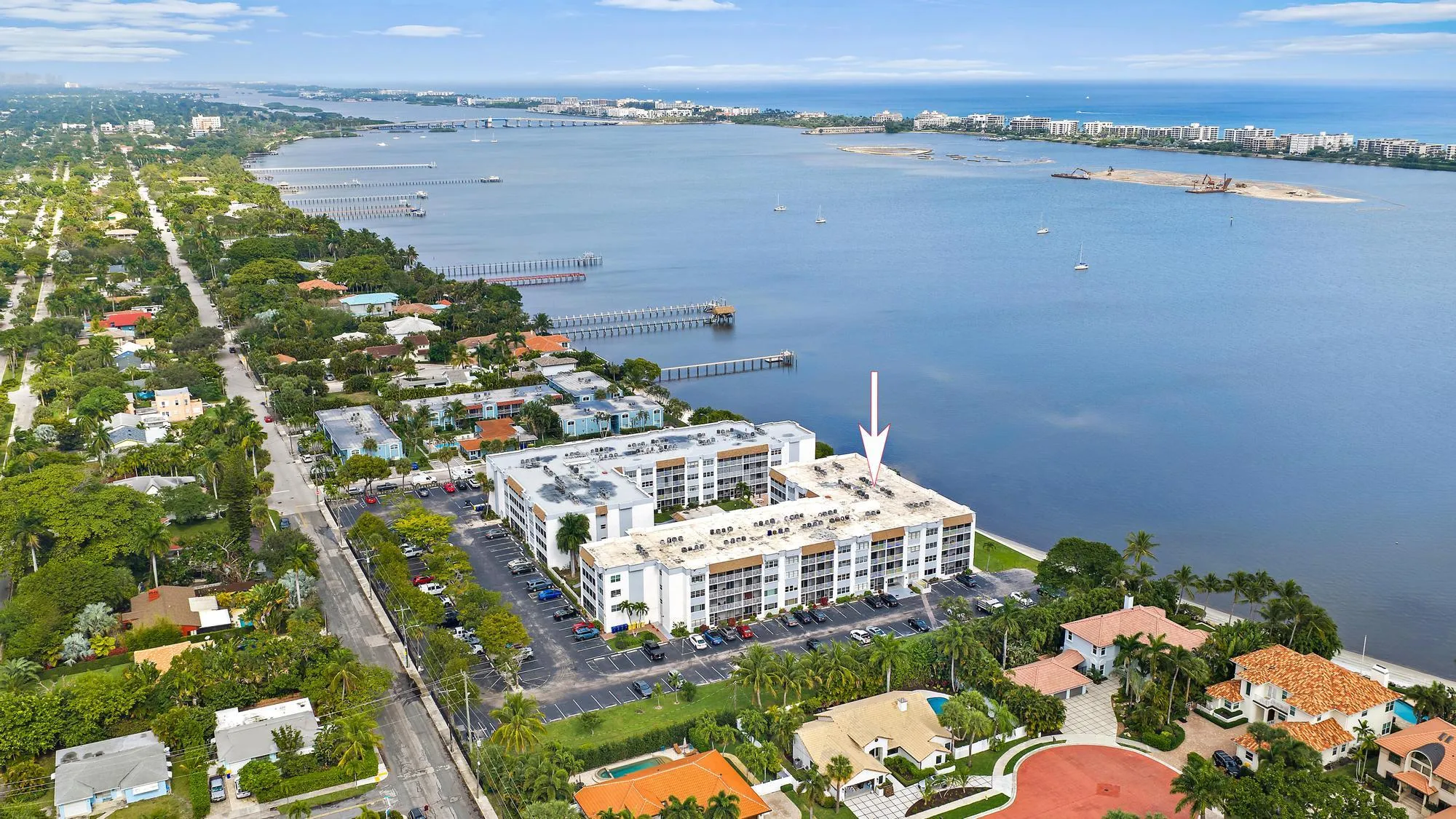 1516 S Lakeside Dr 207-24