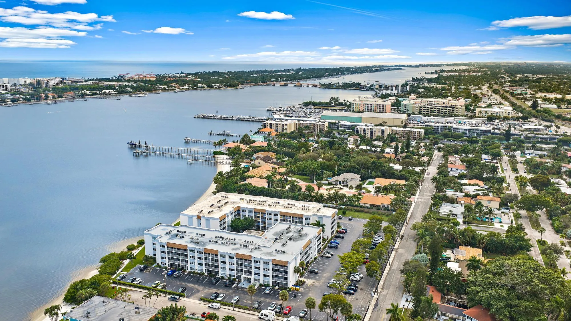 1516 S Lakeside Dr 207-20