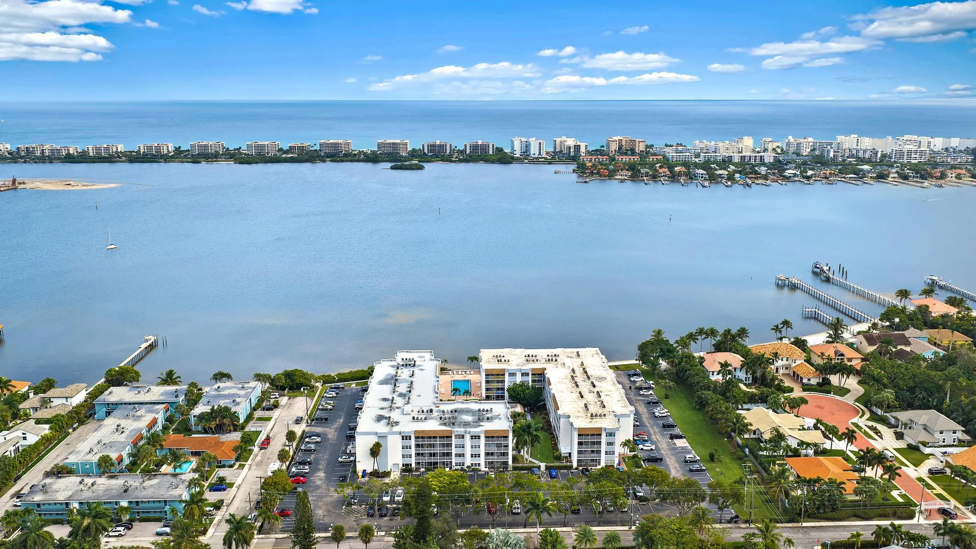 1516 S Lakeside Dr 207-18