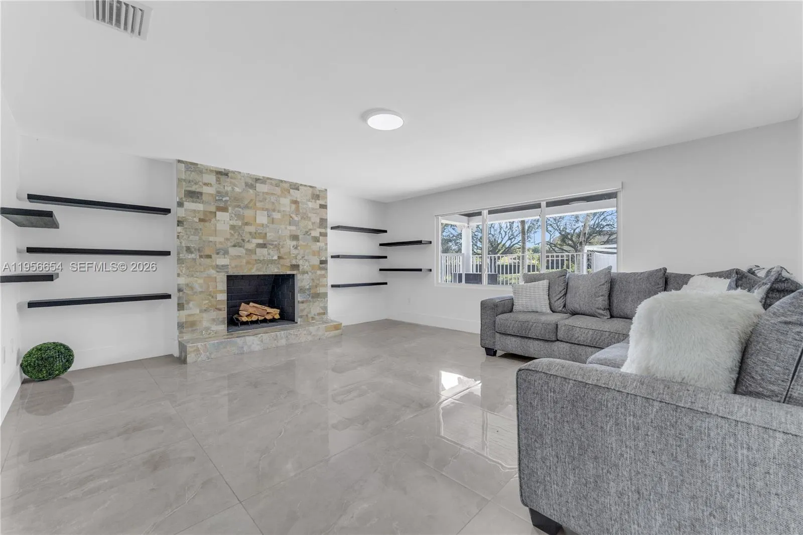 Property photo 82