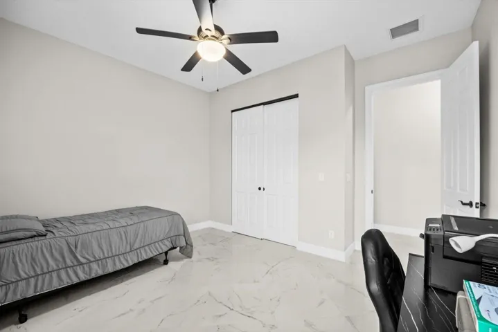 bathroom.4.1