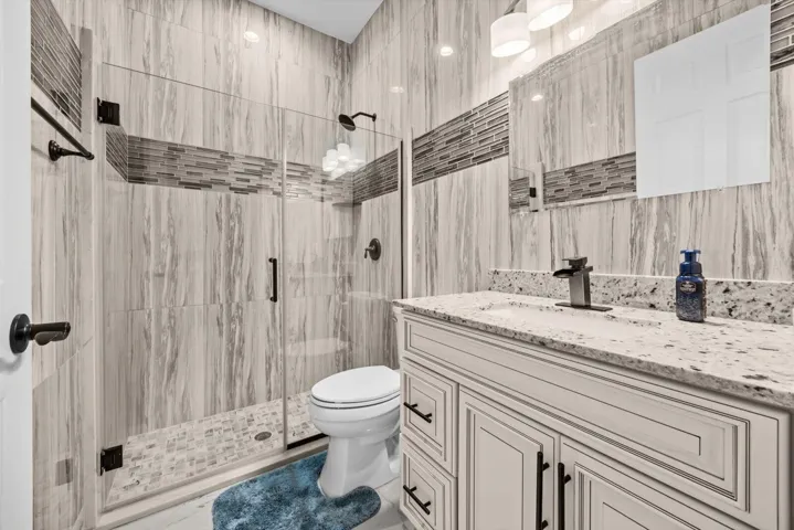 bathroom.2.3