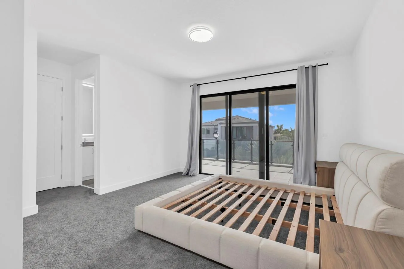 2nd Larger Suite on 2nd Floor with Balcony