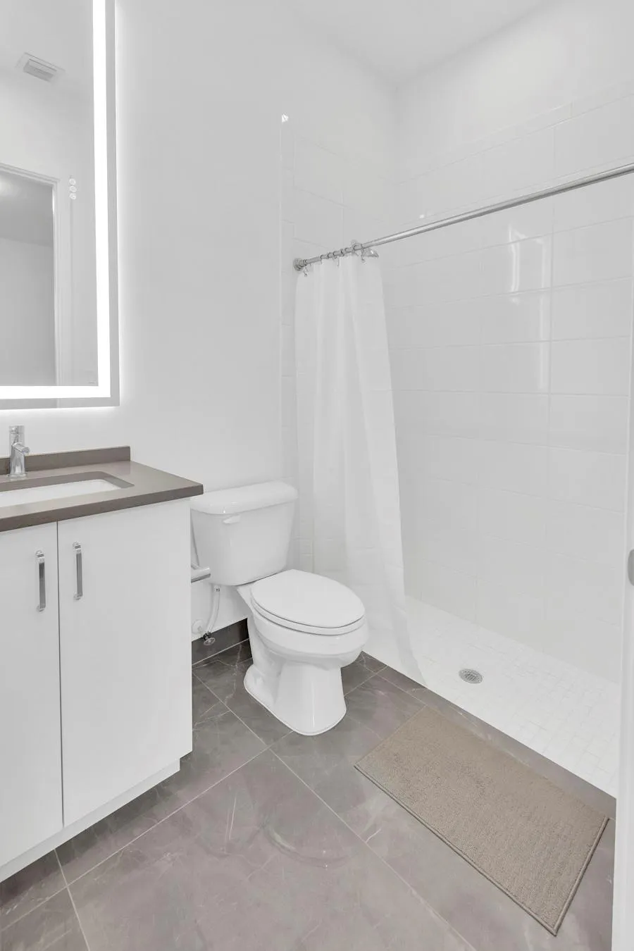Bathroom (5th Suite) on 1st Floor