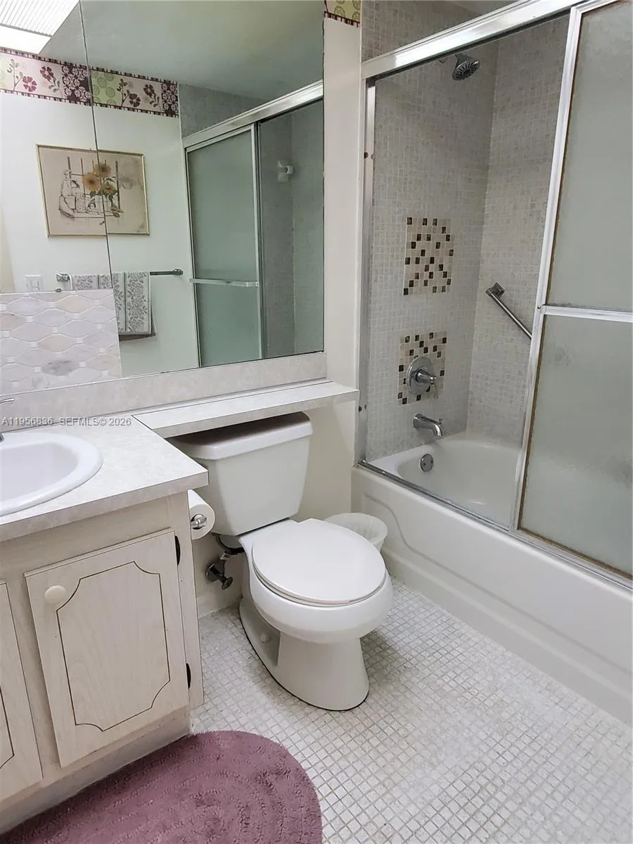 2nd bathroom