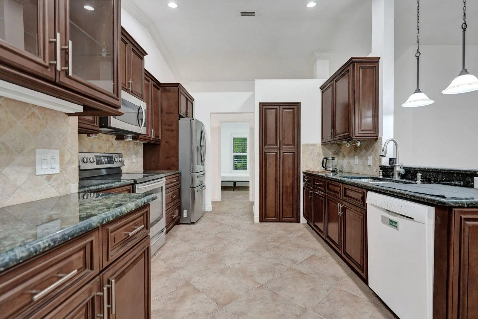 Property photo 37