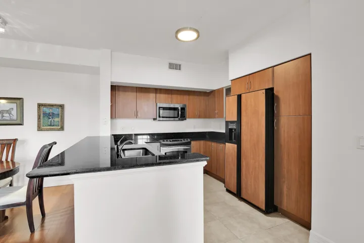 Open kitchen