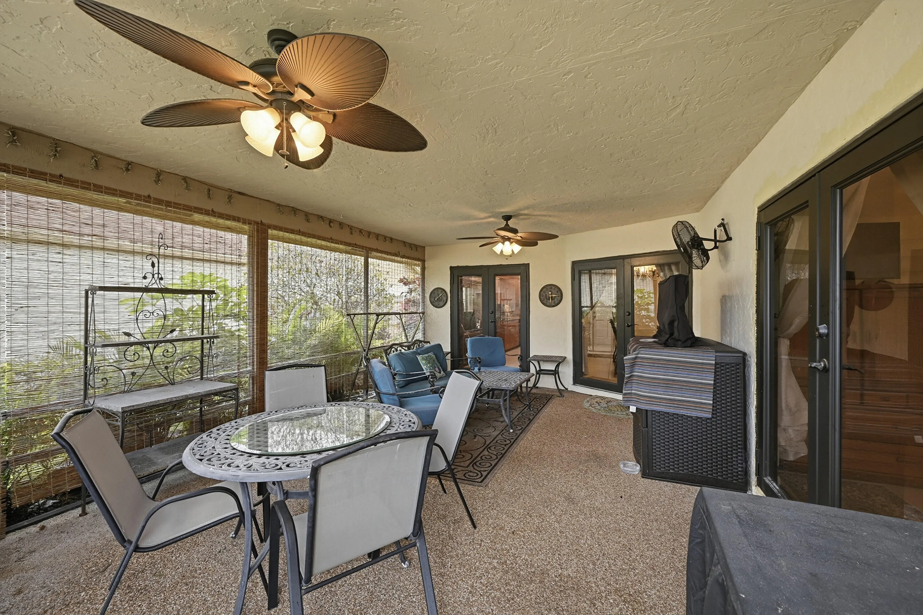 Covered / Screened Patio