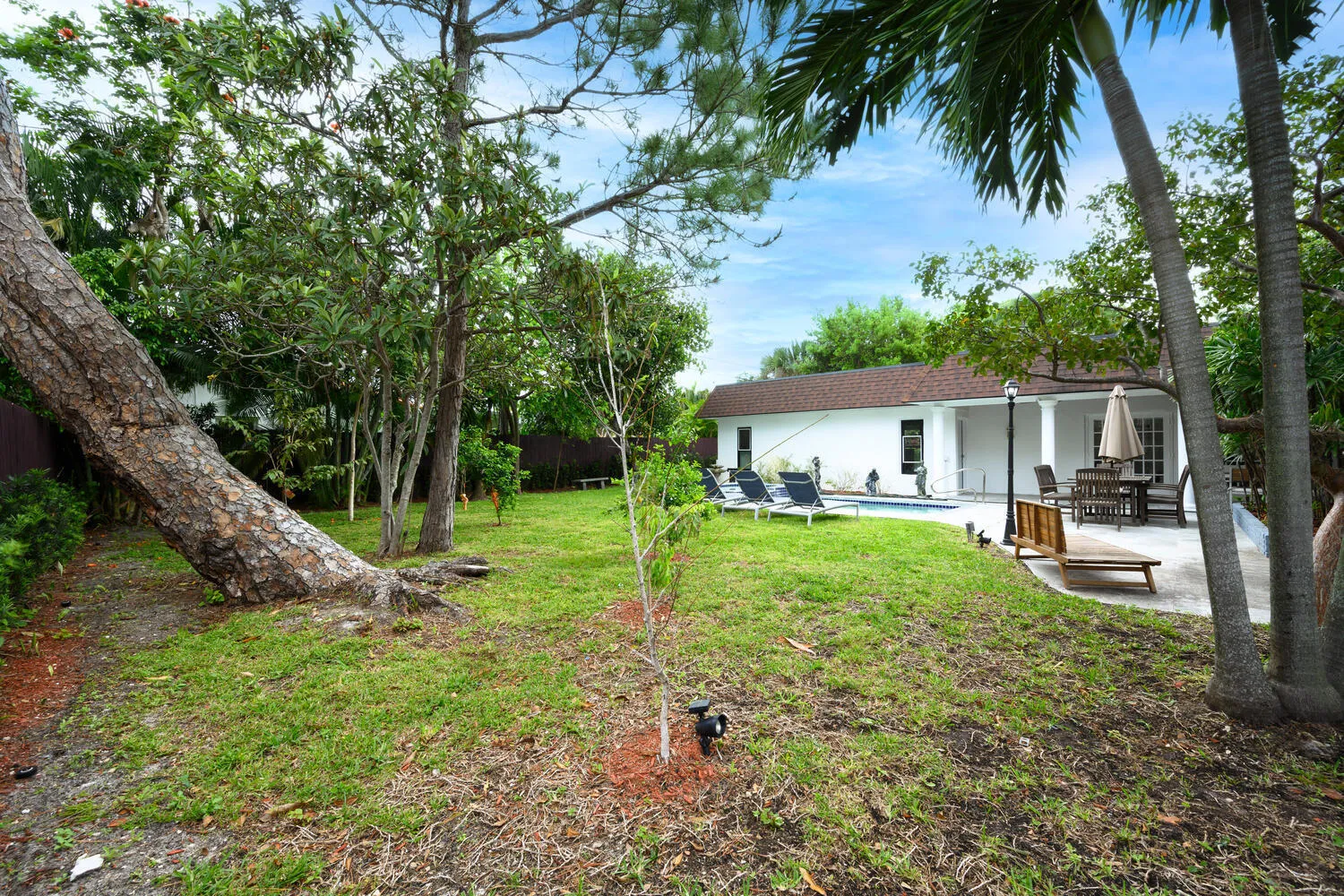 1629 S Lakeside Dr Lake Worth-large-026-