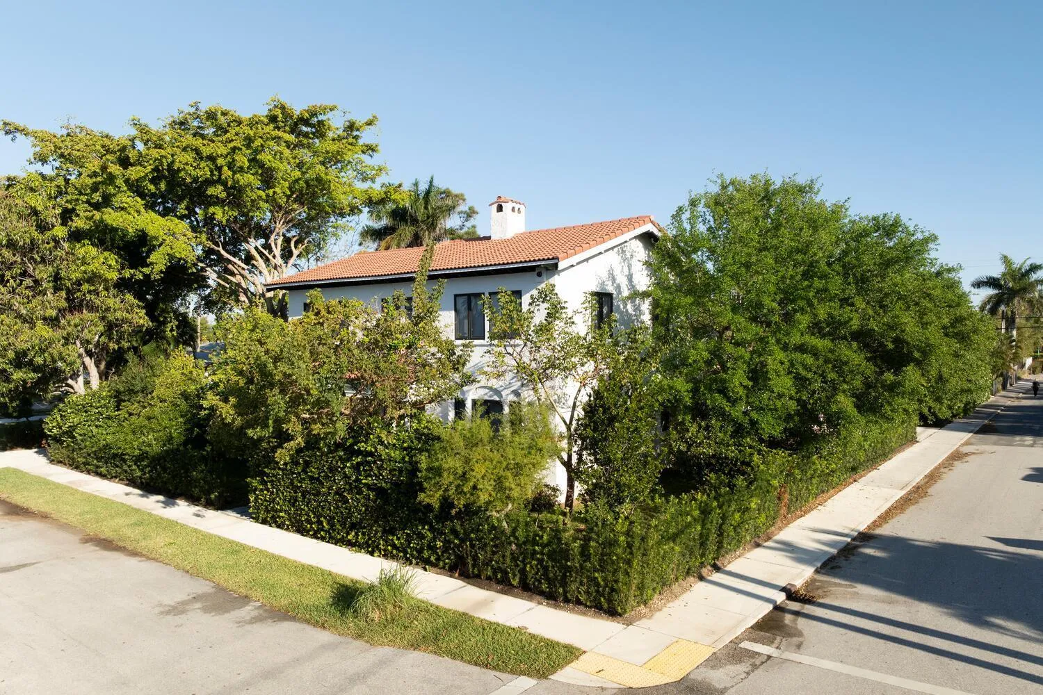 1629 S Lakeside Dr Lake Worth-large-028-