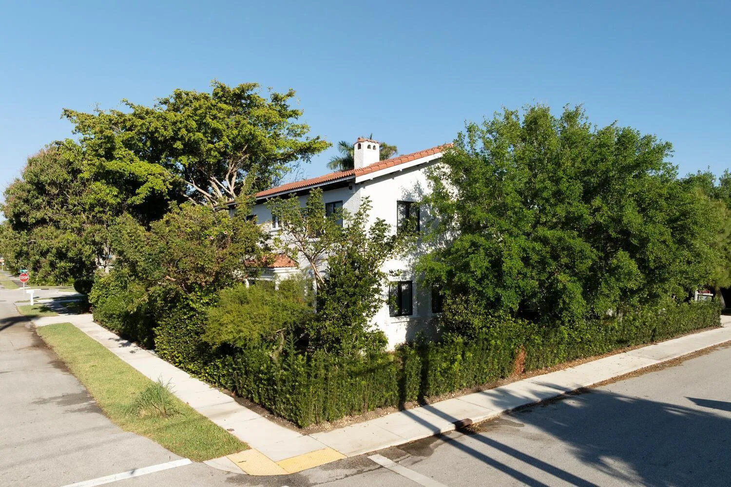 1629 S Lakeside Dr Lake Worth-large-027-