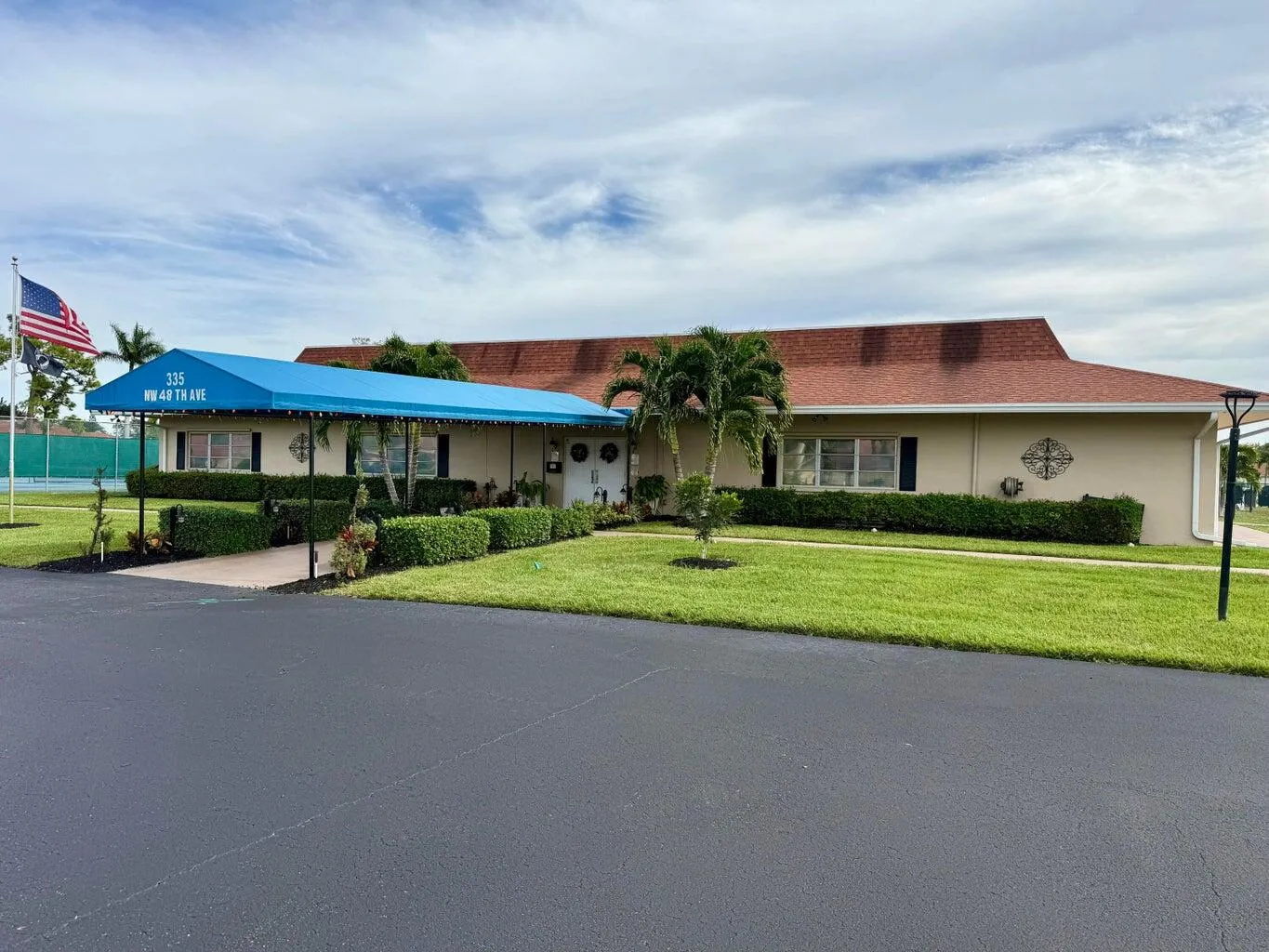 HP CLUBHOUSE