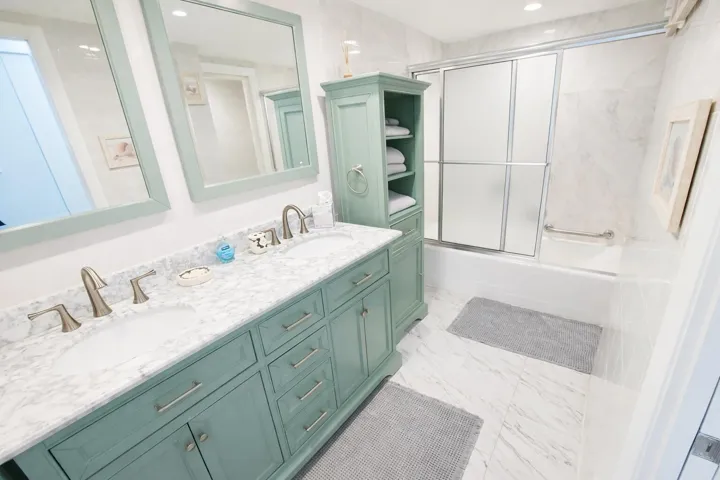 Main Bath