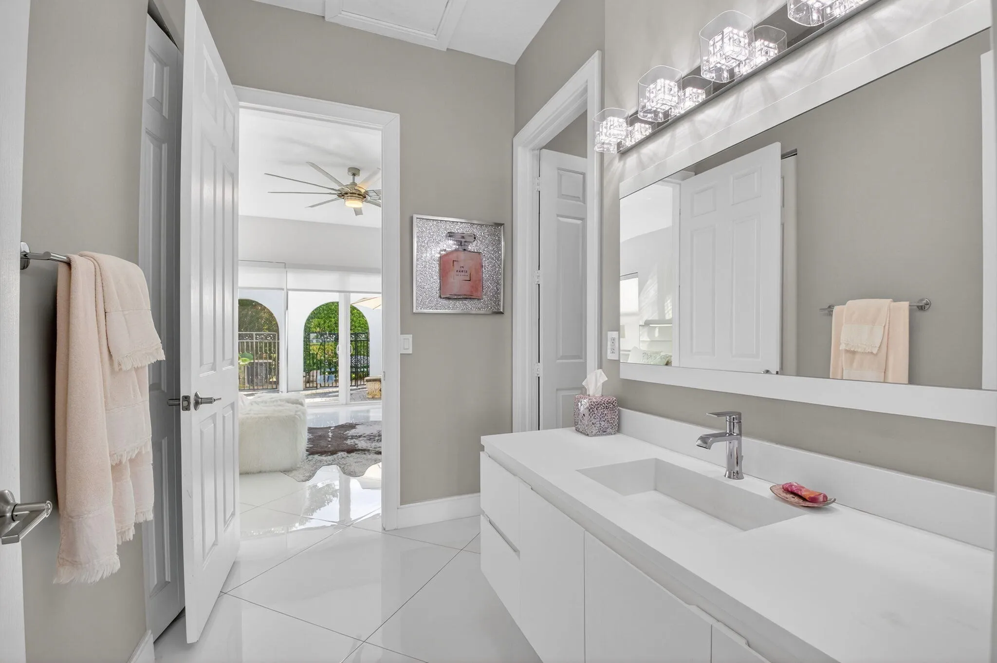 Jack and Jill vanity between Bedroom 2 and 3