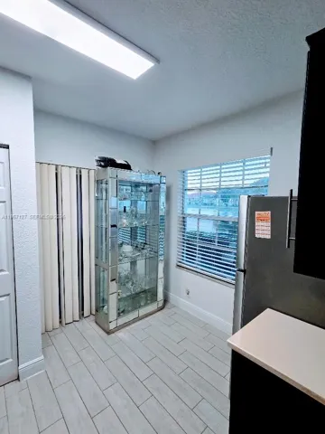 dine-in kitchen