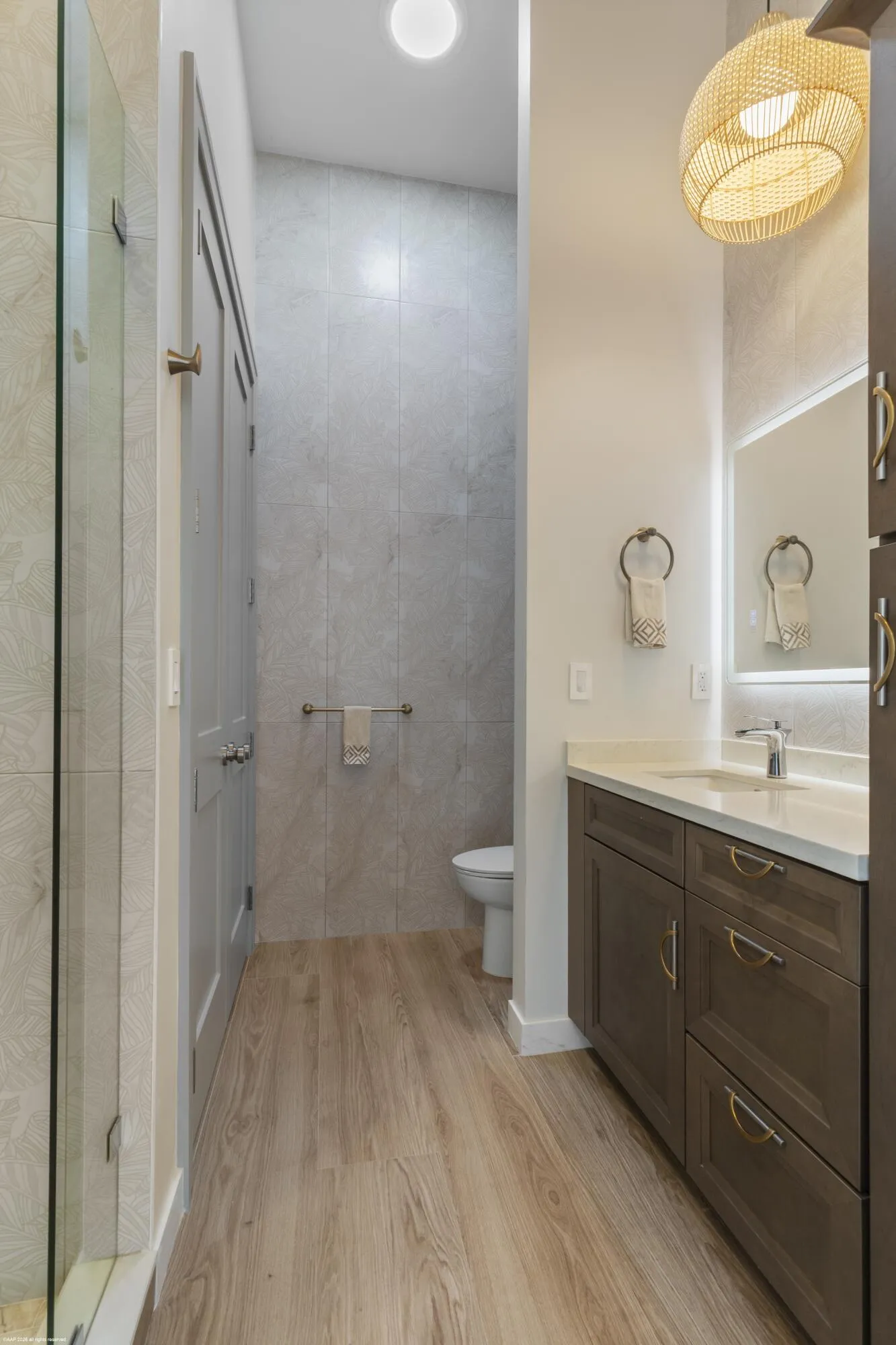 Barn Apartment Full Bath