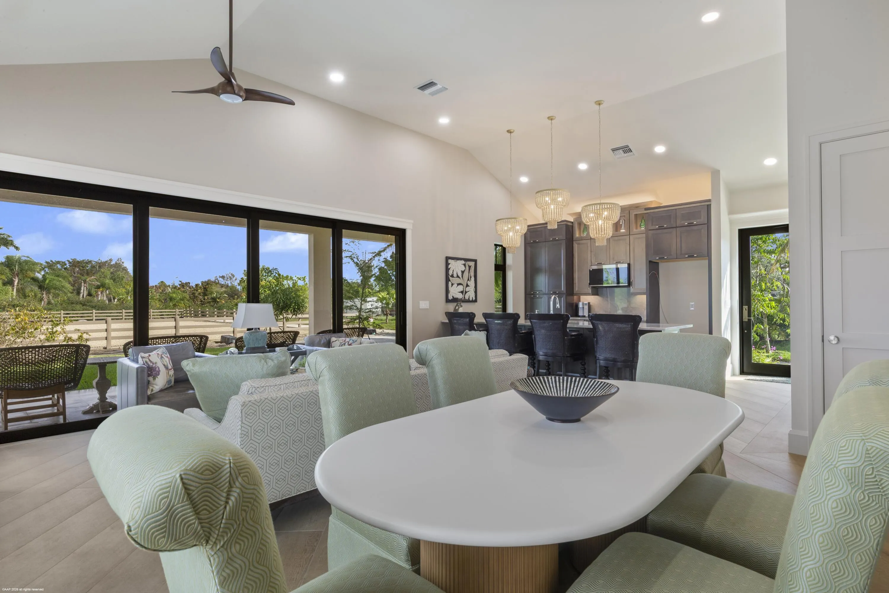 Guest Cottage Dining