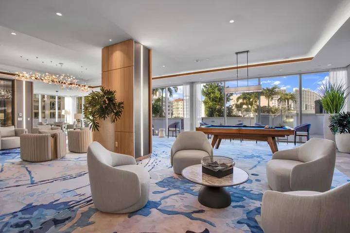 Seasons-Gathering Lounge