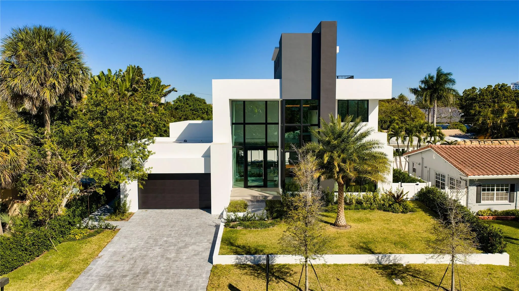 2306 Bay Drive Daytime3