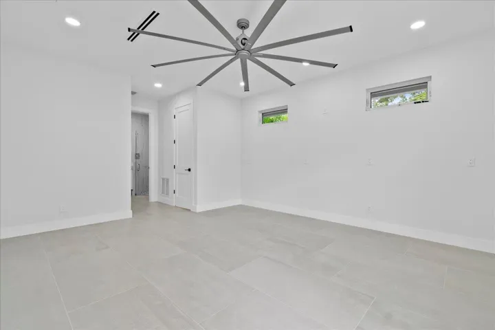 42-JLC_5953