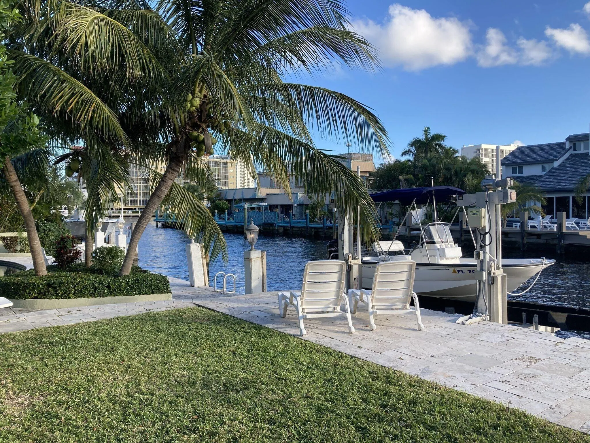 boat lift and dock