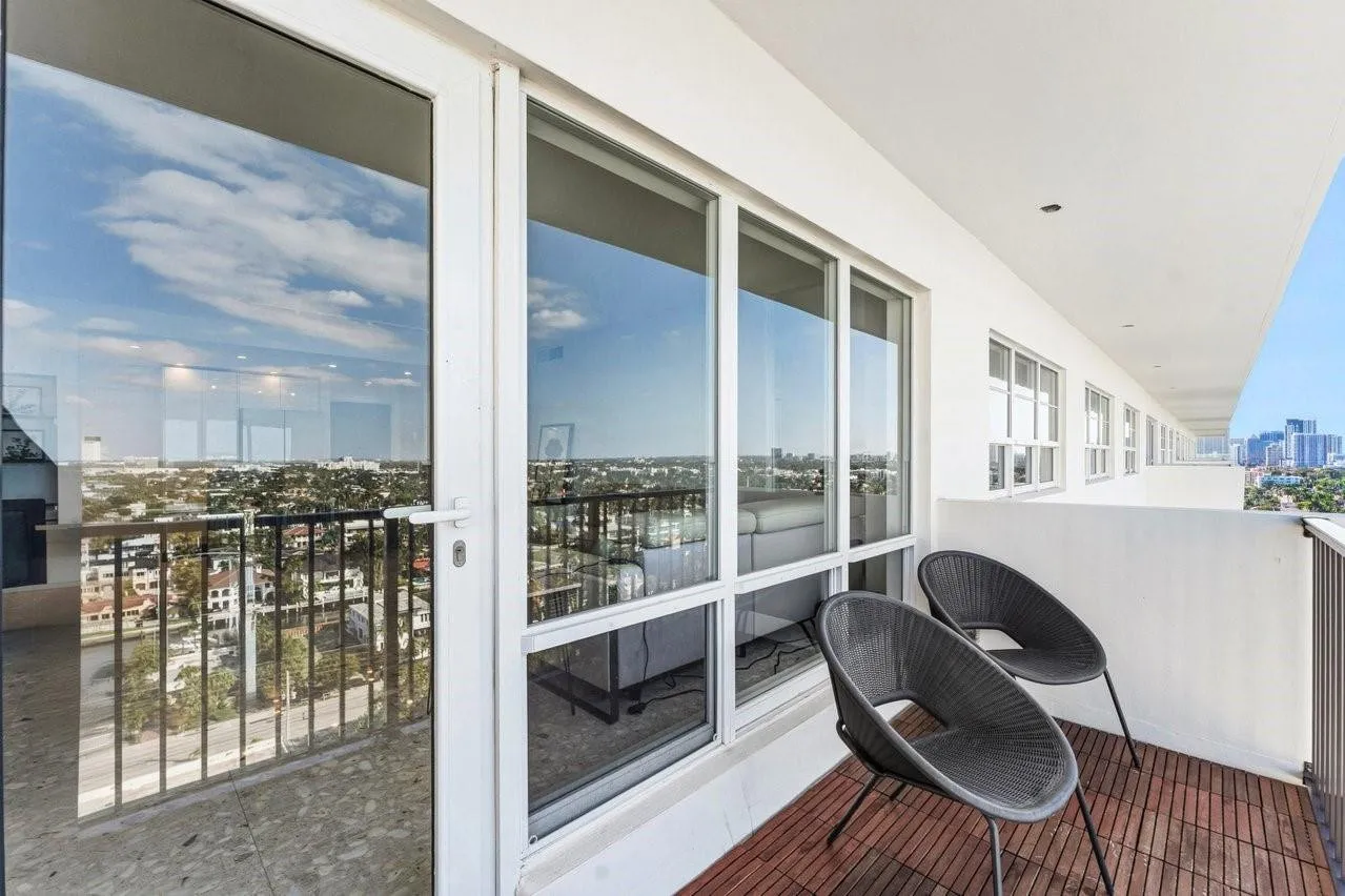 Northern facing balcony with ocean and downtown views