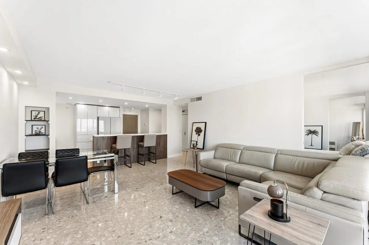 spacious open concept liviig area perfect for entertaining