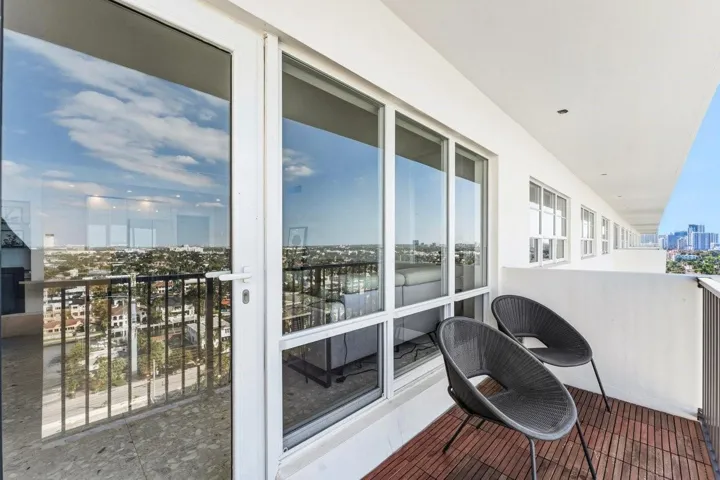 Northern facing balcony with ocean and downtown views