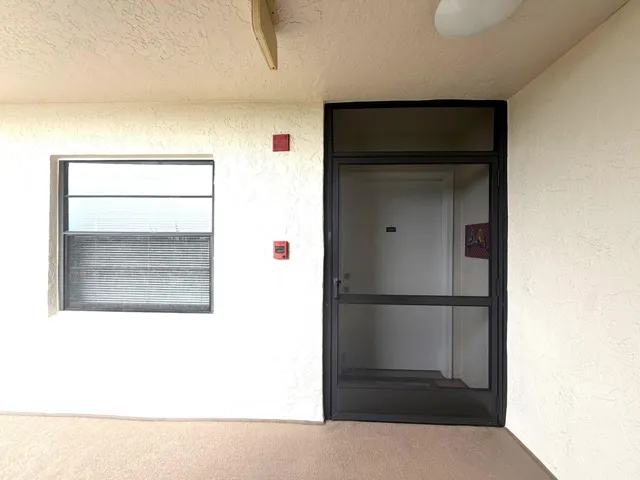 Corner Unit