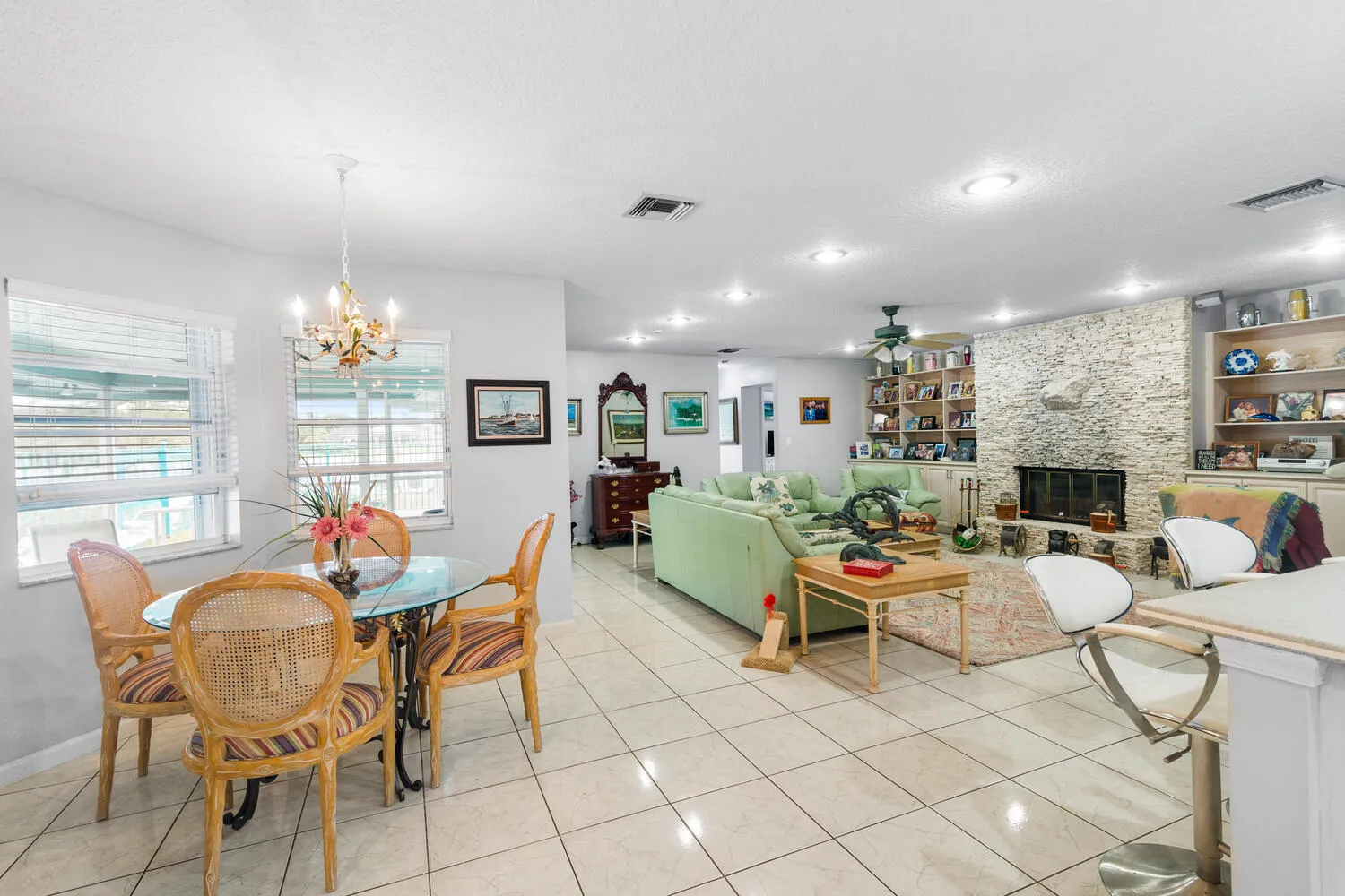 Non formal dining area.