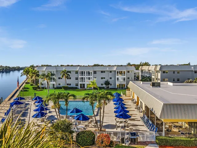 Clubhouse & Salt Water Heated Pool