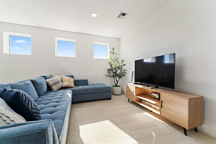 2nd Floor Loft