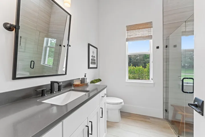 1st FL Guest Bath