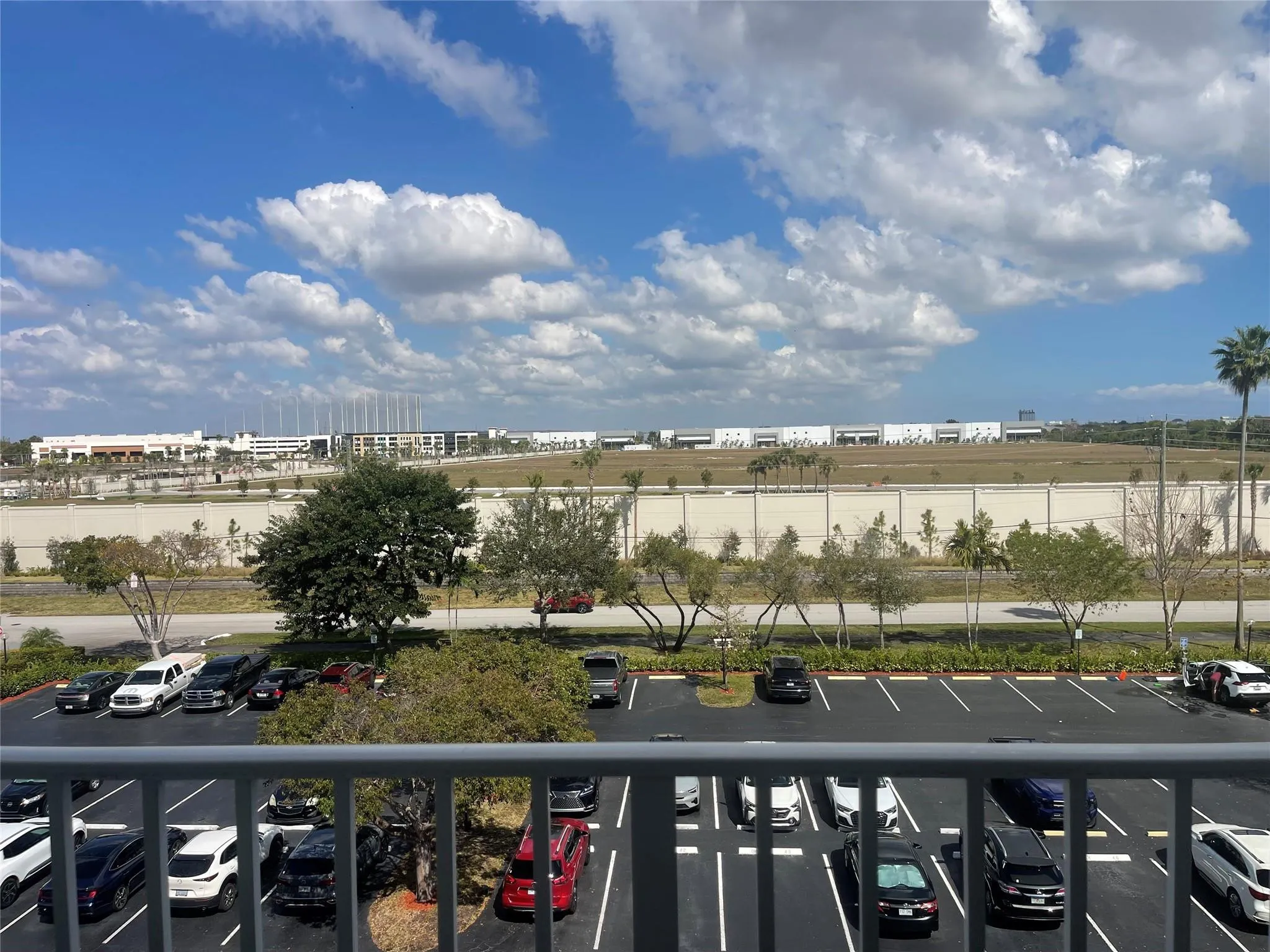 Lots of Guests Parking!