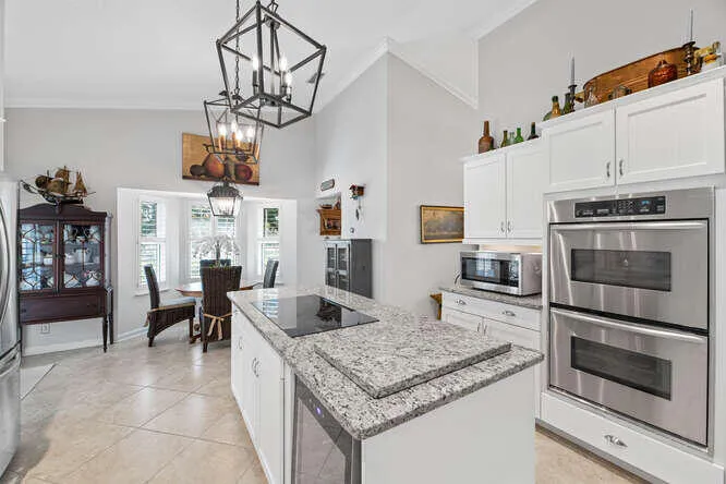 Kitchen 3 2760 Appaloosa Trail-small-038