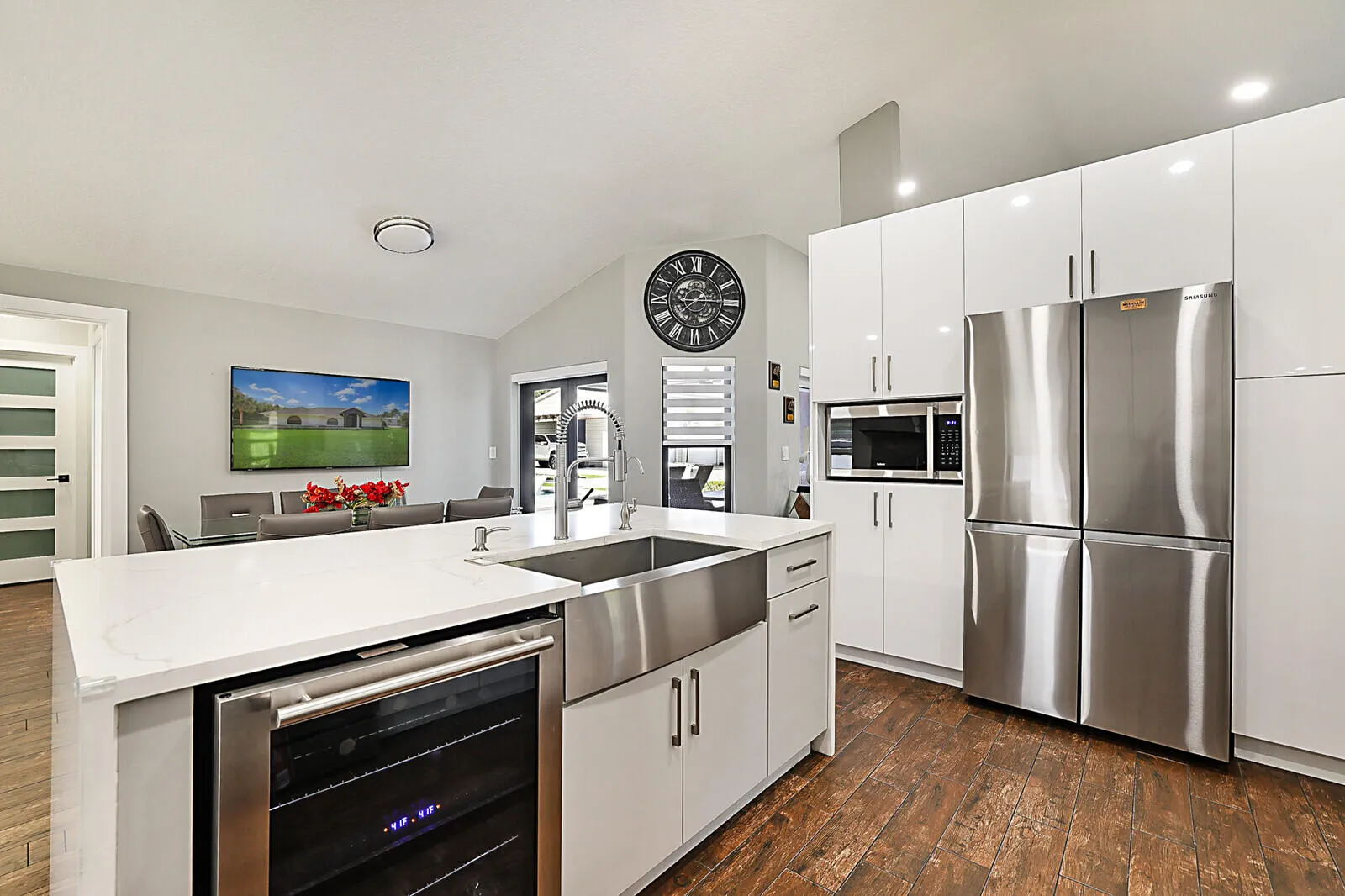 18_16966_91st_Place_N_18_mls