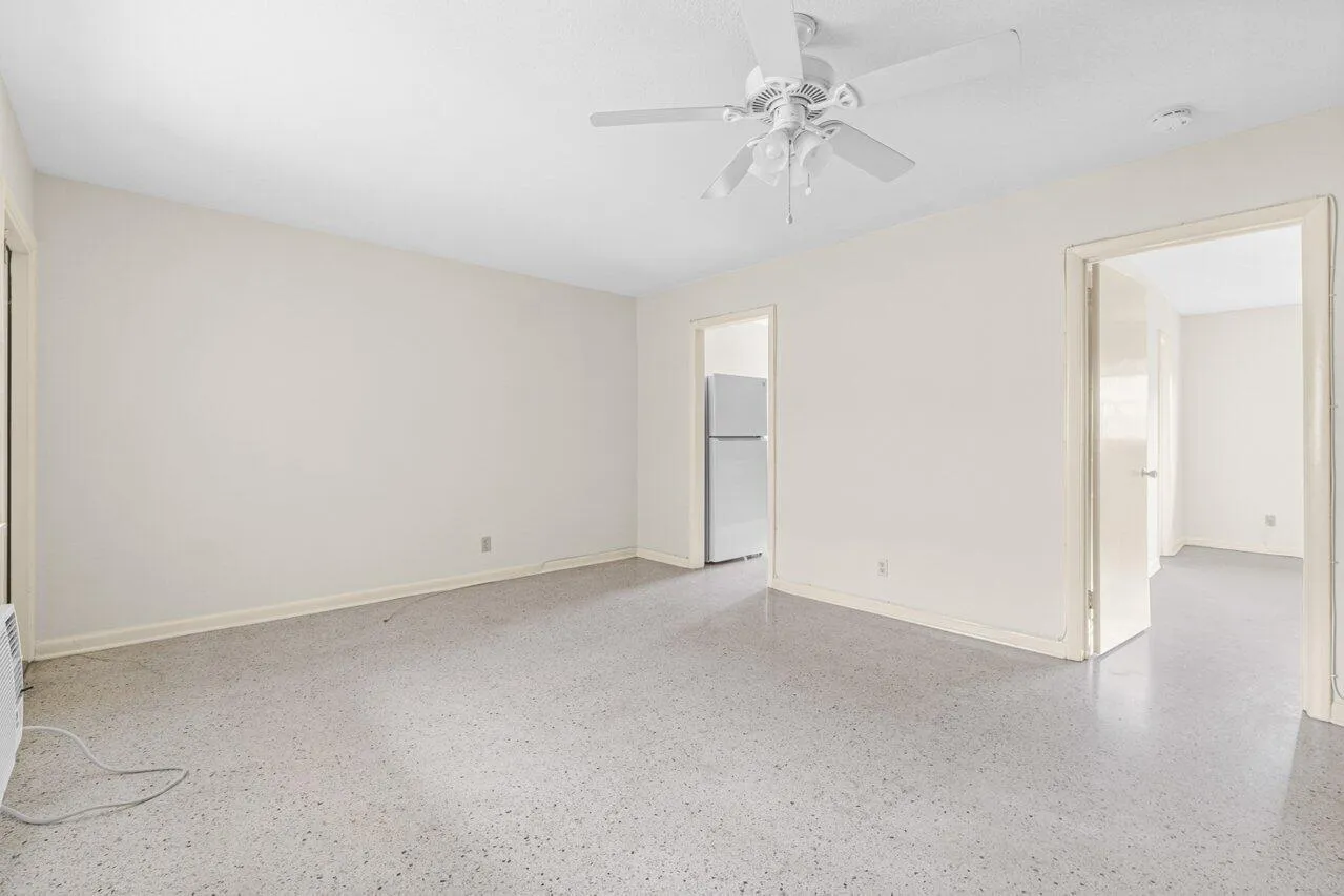010-751HummingbirdWay-NorthPalmBeach-FL-