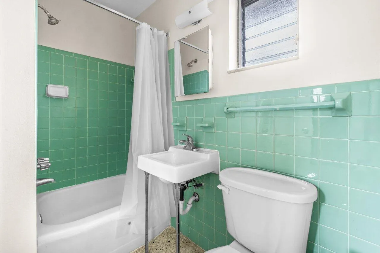014-751HummingbirdWay-NorthPalmBeach-FL-