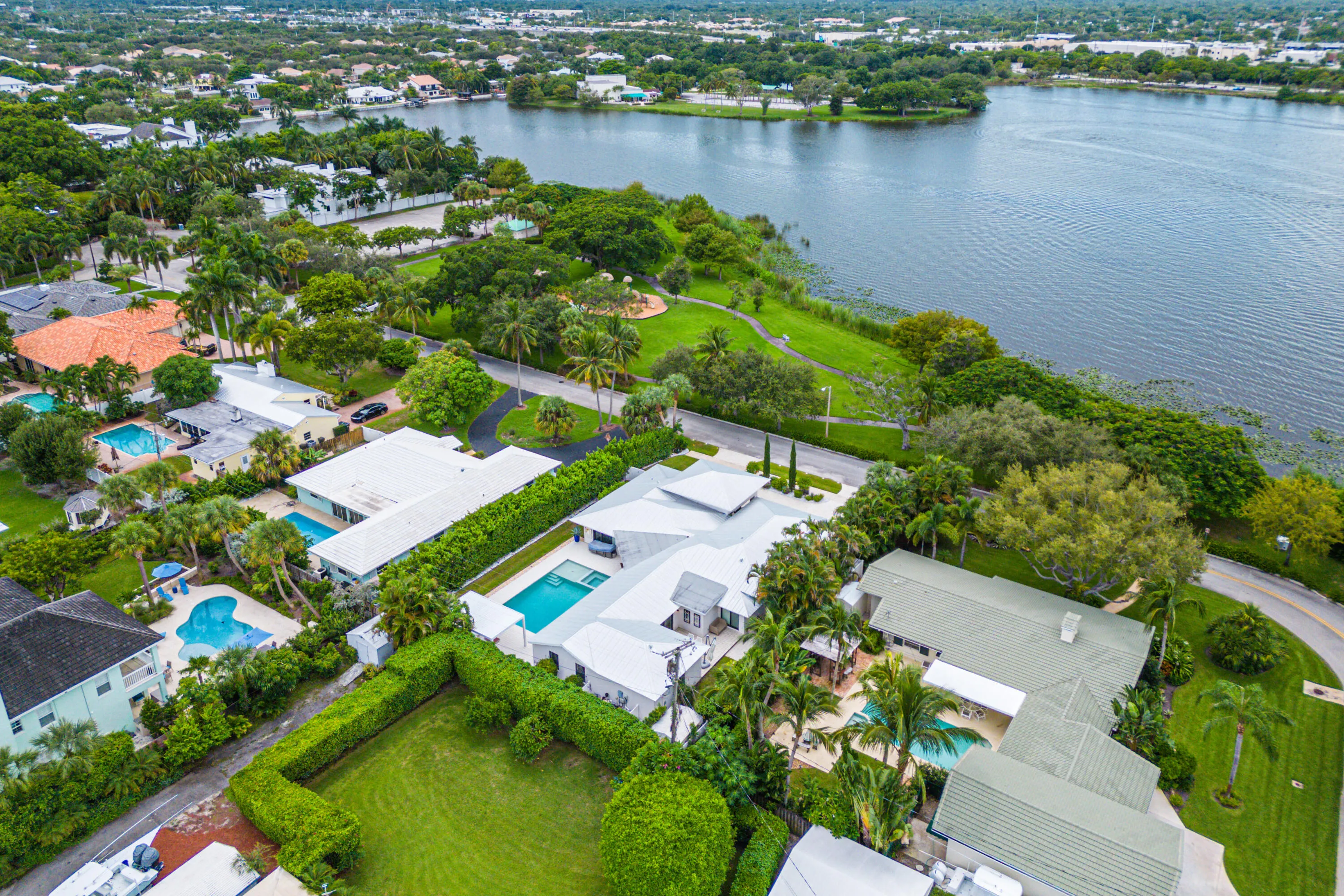 039-1117LakeDrive-DelrayBeach-FL-33444-F