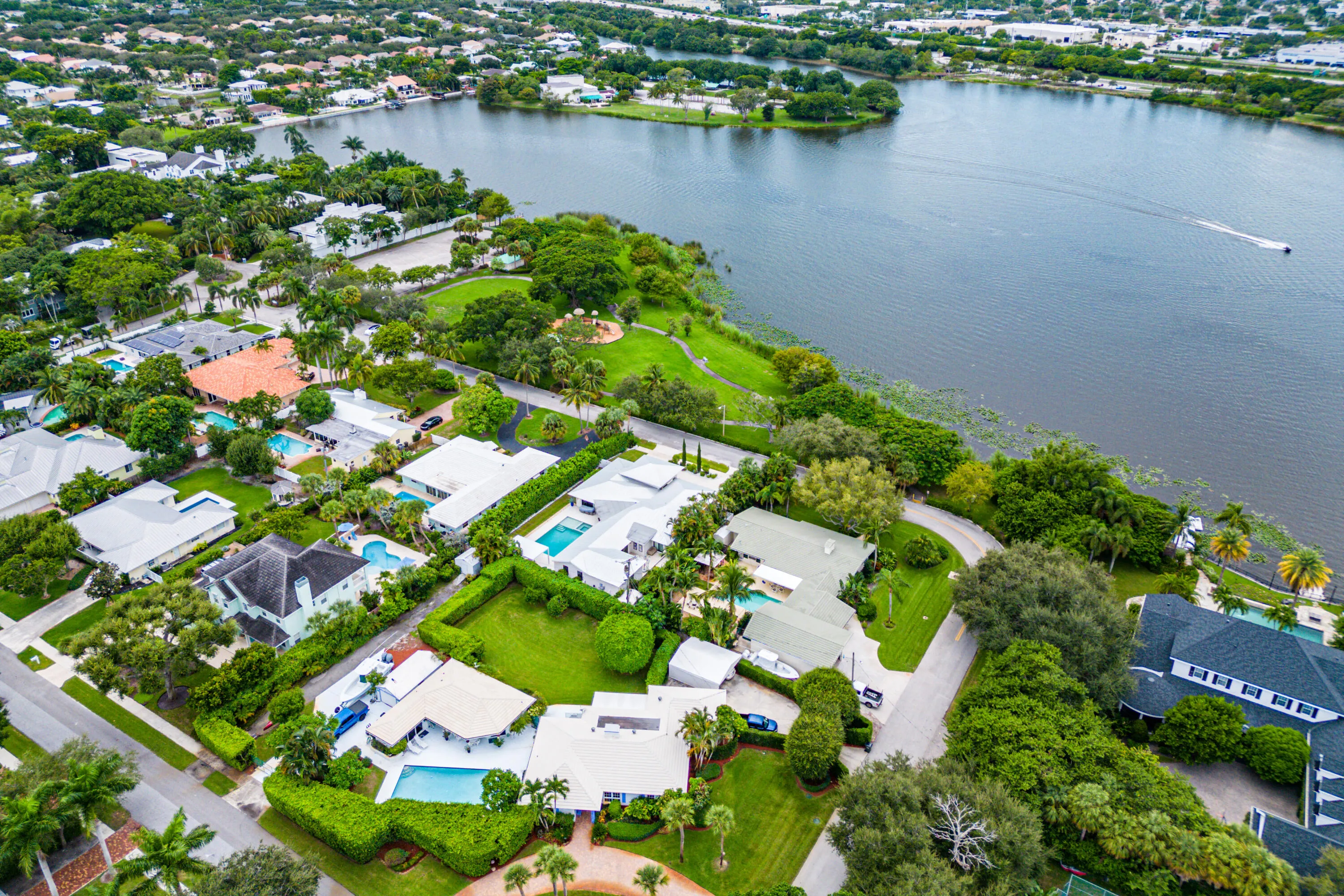 045-1117LakeDrive-DelrayBeach-FL-33444-F