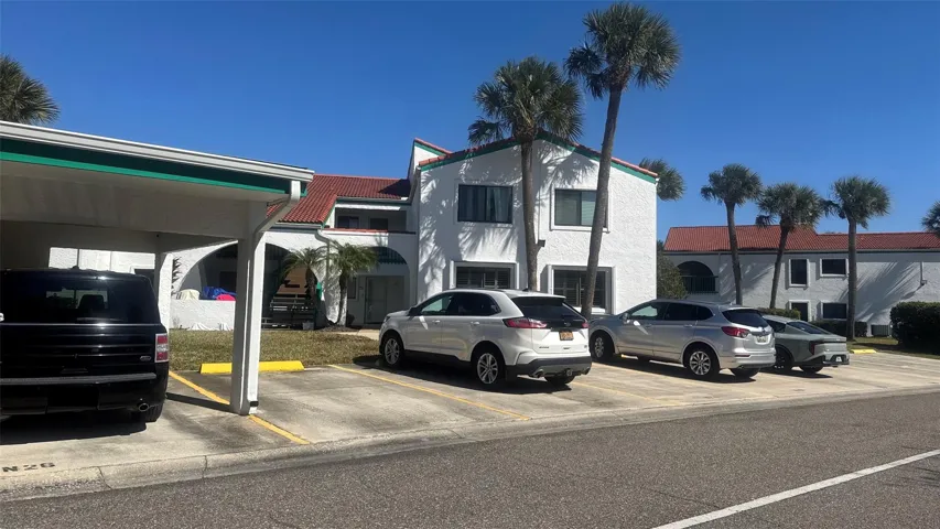 FRONT CONDO